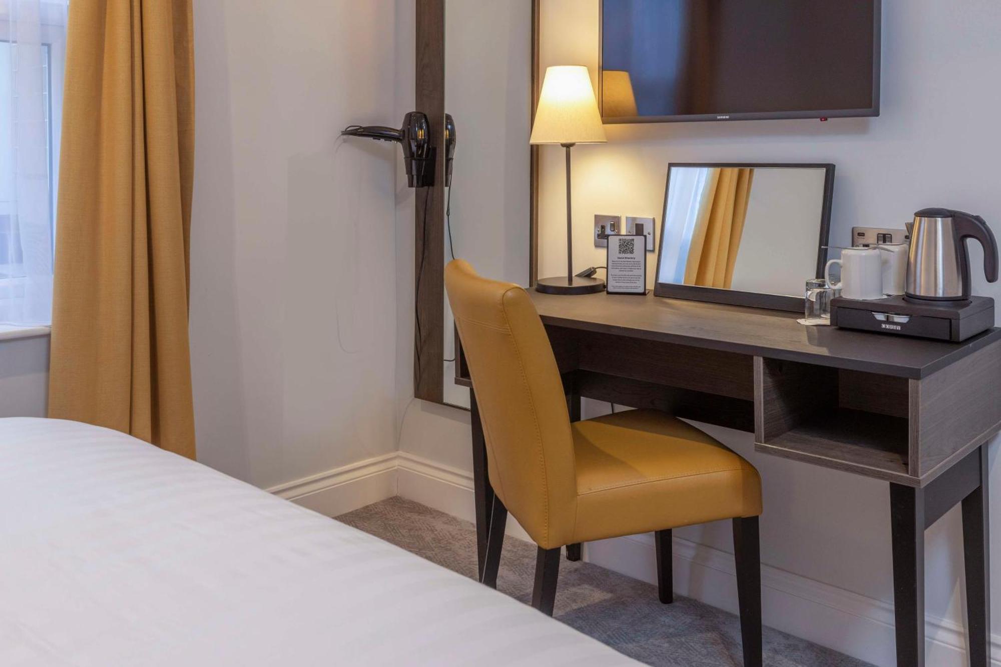 Best Western Kensington Olympia Hotel Лондон Экстерьер фото