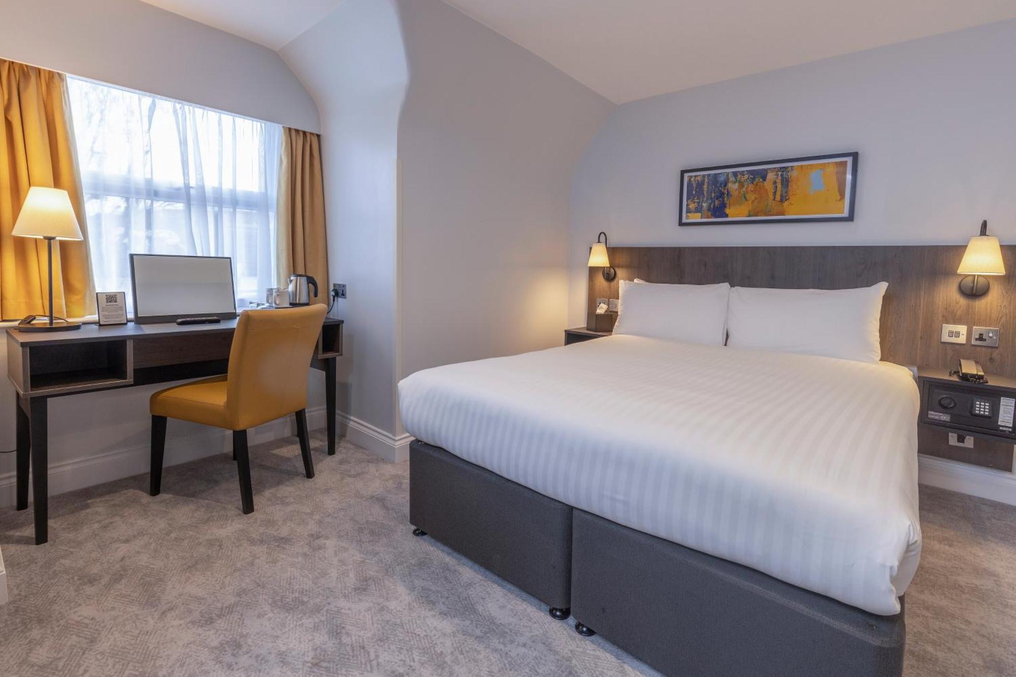 Best Western Kensington Olympia Hotel Лондон Экстерьер фото