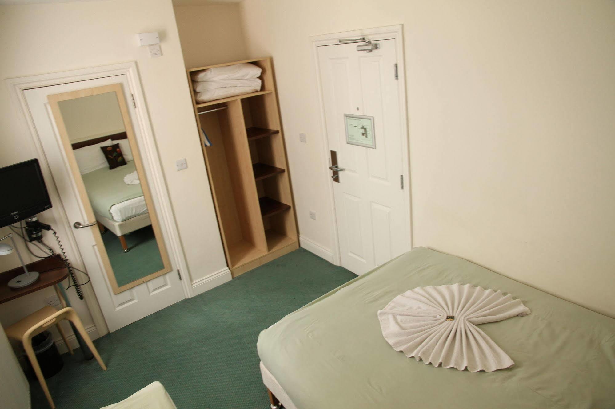 Best Western Kensington Olympia Hotel Лондон Экстерьер фото